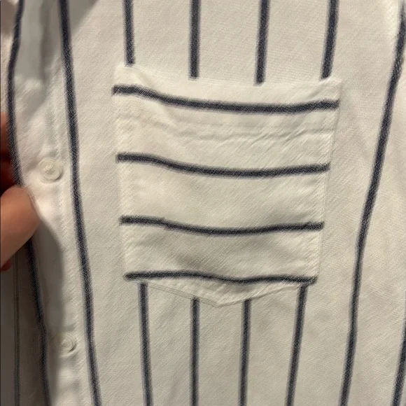 Thread & Supply White and Blue Button Down Shirt - Picture 3 of 8